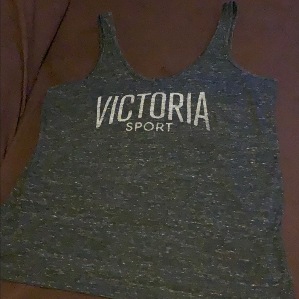 Active tank, NWOT